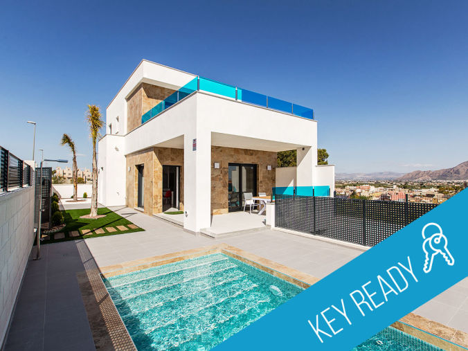 in Bigastro Limited offer! Now included in the price: Swimming pool, air conditioning, white goods, furniture, and lights.  starting from 229.900 €